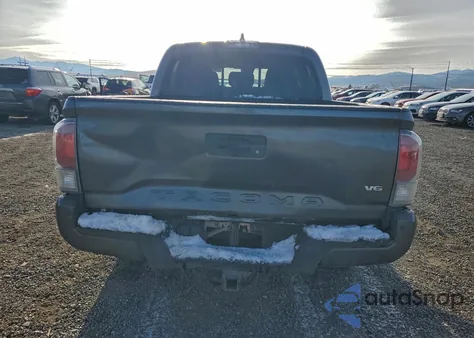 2022 Toyota Tacoma Double Cab z USA, uszkodzony, nr VIN 3TMCZ5AN3NM501057